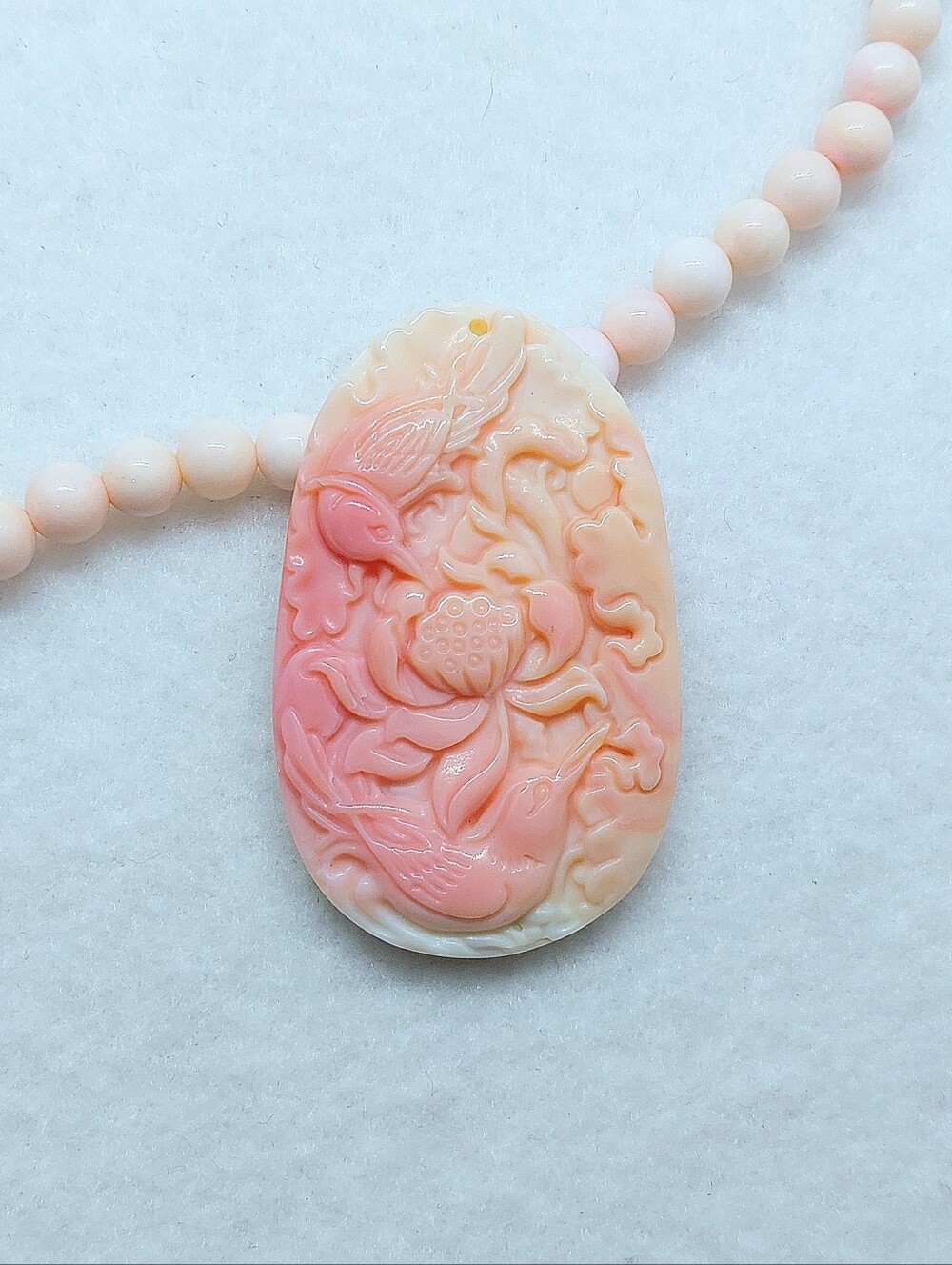 🐚 HQ Queen Conch "Natural" Handcarved Hummingbird Shell Pendant